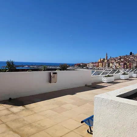 Roca Sea Apartment *